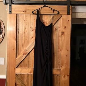 Windsor one shoulder size small black dress